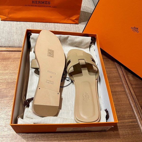 에르메스 오란 발판 샌들 슬리퍼 [매장가110만원대]