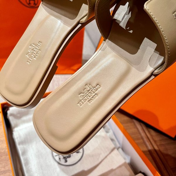 에르메스 오란 발판 샌들 슬리퍼 [매장가110만원대]