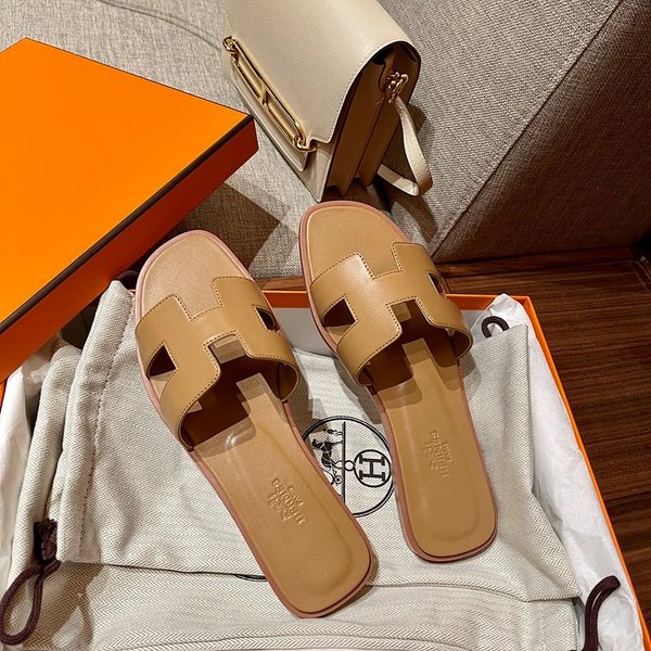 에르메스 오란 발판 샌들 슬리퍼 [매장가110만원대]