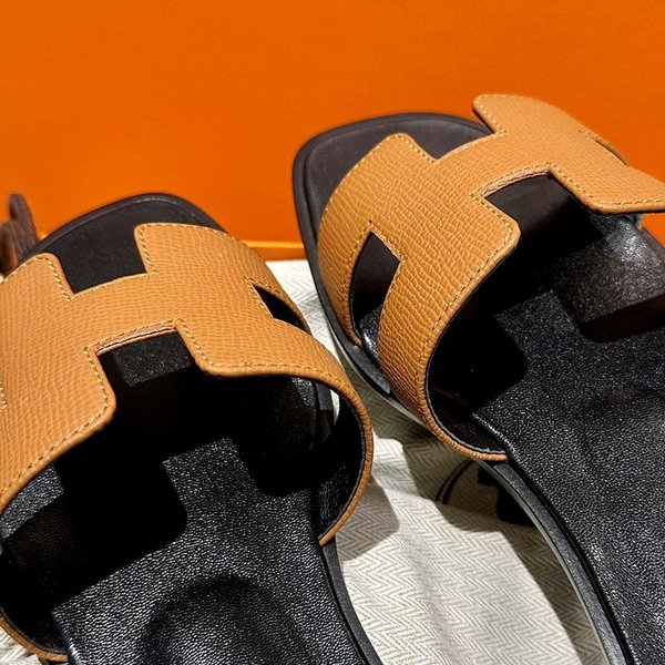 에르메스 오란 발판 샌들 슬리퍼 [매장가110만원대]