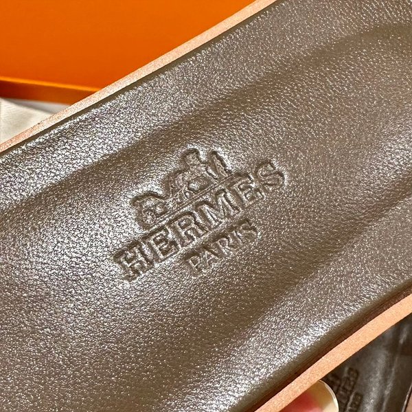 에르메스 오란 발판 샌들 슬리퍼 [매장가110만원대]