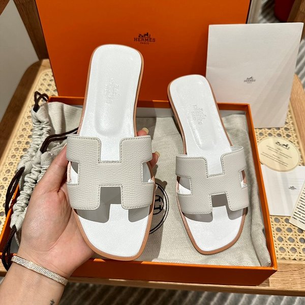 에르메스 오란 발판 샌들 슬리퍼 [매장가110만원대]