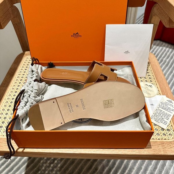 에르메스 오란 발판 샌들 슬리퍼 [매장가110만원대]