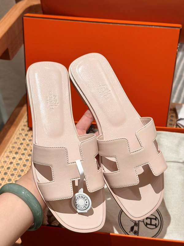 에르메스 오란 발판 샌들 슬리퍼 [매장가110만원대]