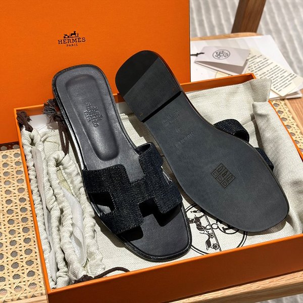 에르메스 오란 발판 샌들 슬리퍼 [매장가110만원대]