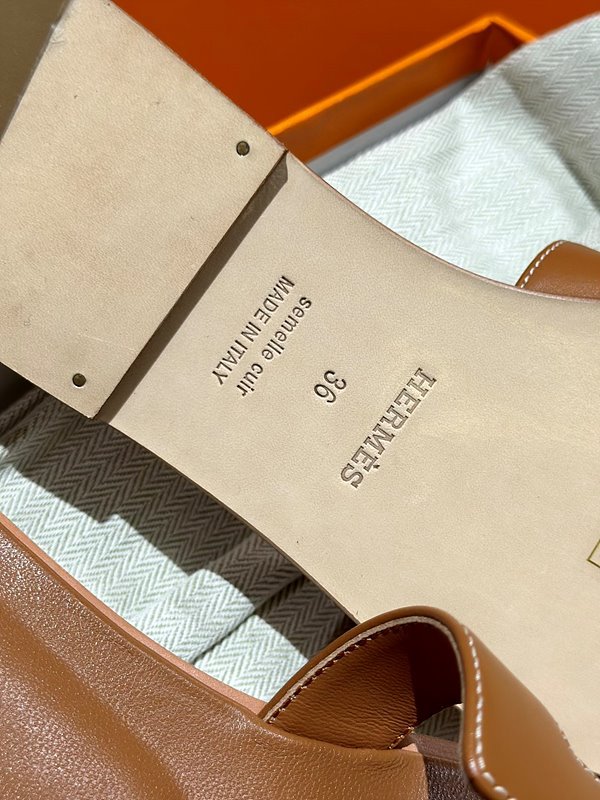 에르메스 오란 발판 샌들 슬리퍼 [매장가110만원대]