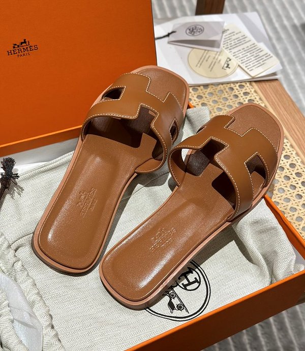 에르메스 오란 발판 샌들 슬리퍼 [매장가110만원대]