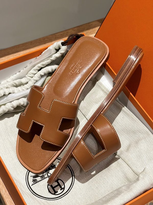 에르메스 오란 발판 샌들 슬리퍼 [매장가110만원대]