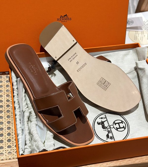 에르메스 오란 발판 샌들 슬리퍼 [매장가110만원대]
