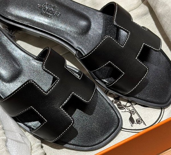 에르메스 오란 발판 샌들 슬리퍼 [매장가110만원대]