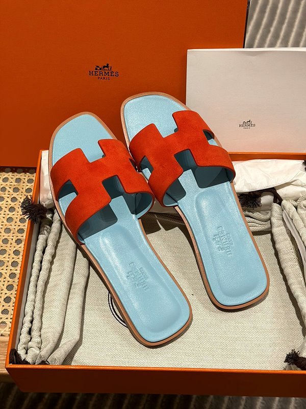 에르메스 오란 발판 샌들 슬리퍼 [매장가110만원대]