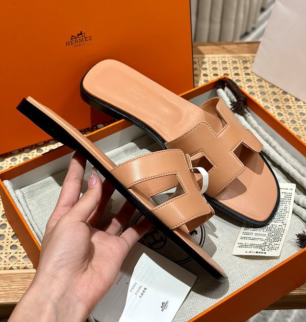 에르메스 오란 발판 샌들 슬리퍼 [매장가110만원대]