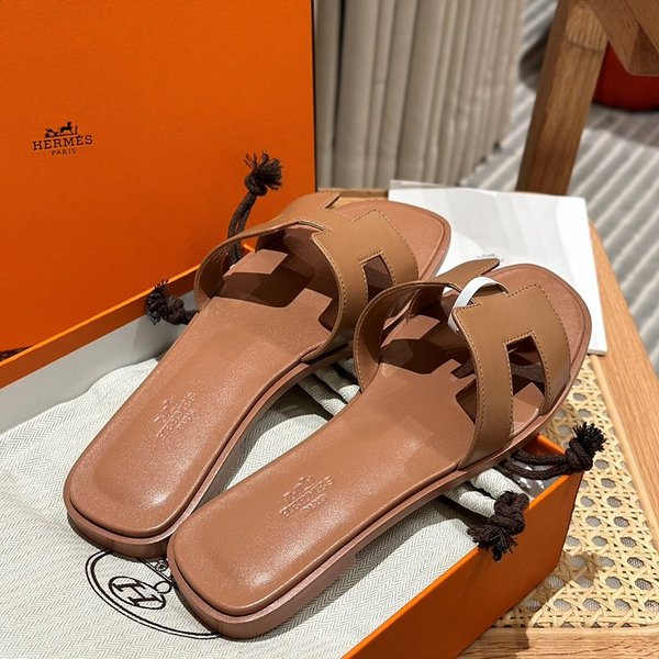 에르메스 오란 발판 샌들 슬리퍼 [매장가110만원대]
