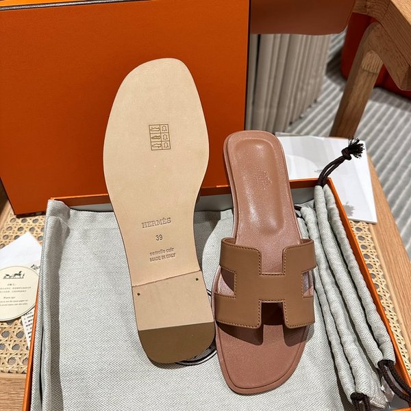 에르메스 오란 발판 샌들 슬리퍼 [매장가110만원대]
