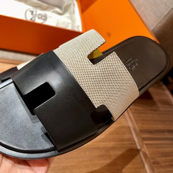 에르메스 이즈미르 스위프트 샌들 슬리퍼 [매장가120만원대]