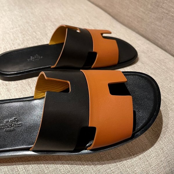 에르메스 이즈미르 스위프트 샌들 슬리퍼 [매장가120만원대]