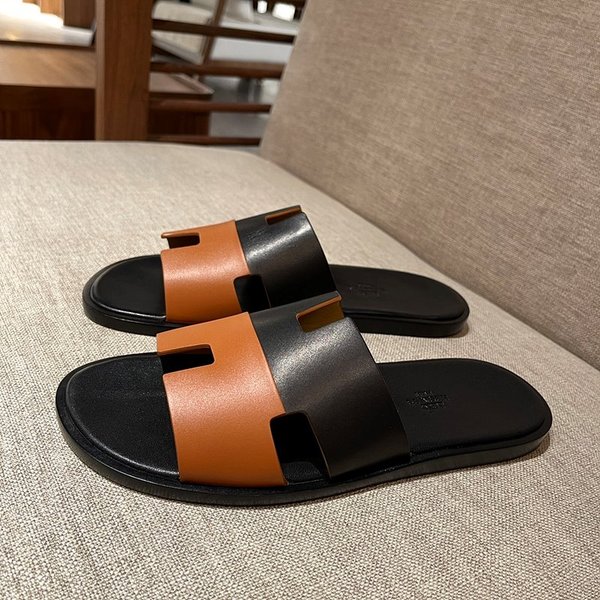 에르메스 이즈미르 스위프트 샌들 슬리퍼 [매장가120만원대]