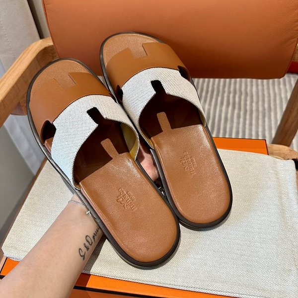 에르메스 이즈미르 스위프트 샌들 슬리퍼 [매장가120만원대]