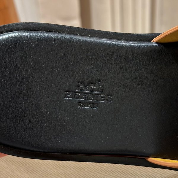 에르메스 이즈미르 샌들 슬리퍼 [매장가120만원대]