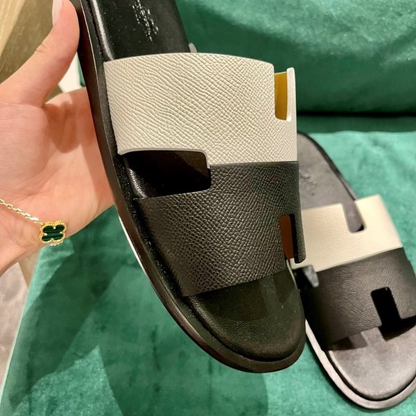 에르메스 이즈미르 샌들 슬리퍼 [매장가120만원대]