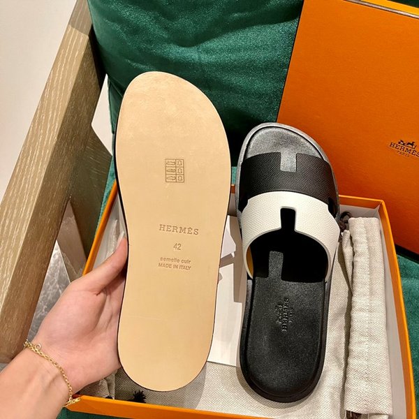 에르메스 이즈미르 샌들 슬리퍼 [매장가120만원대]