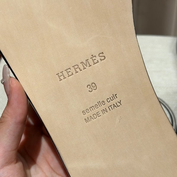 에르메스 이즈미르 샌들 슬리퍼 [매장가120만원대]