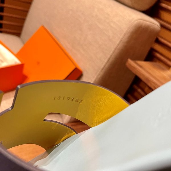 에르메스 이즈미르 샌들 슬리퍼 [매장가120만원대]