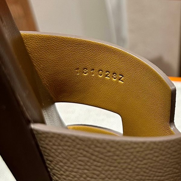 에르메스 이즈미르 샌들 슬리퍼 [매장가120만원대]