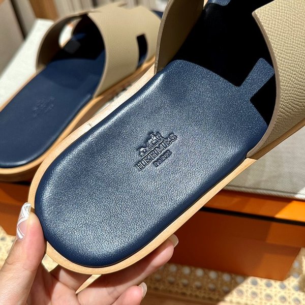 에르메스 이즈미르 샌들 슬리퍼 [매장가120만원대]