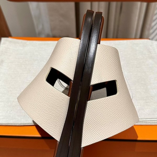 에르메스 이즈미르 샌들 슬리퍼 [매장가120만원대]