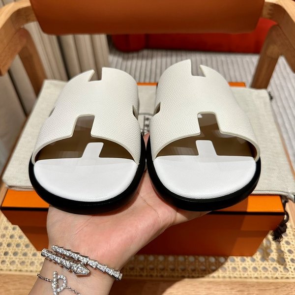 에르메스 이즈미르 샌들 슬리퍼 [매장가120만원대]