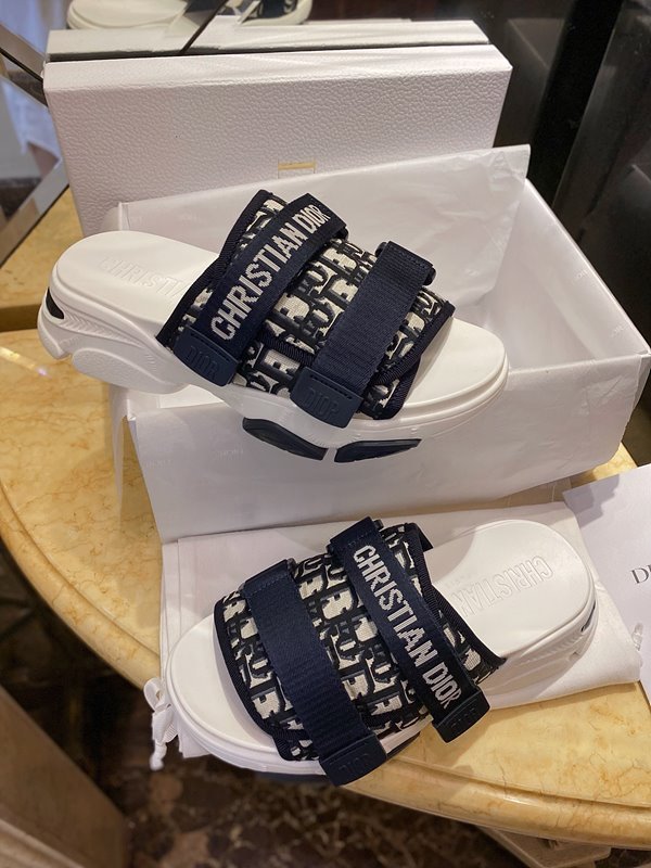 디올 D-WANDER 오블리크 딥블루 [매장가 133만원대]