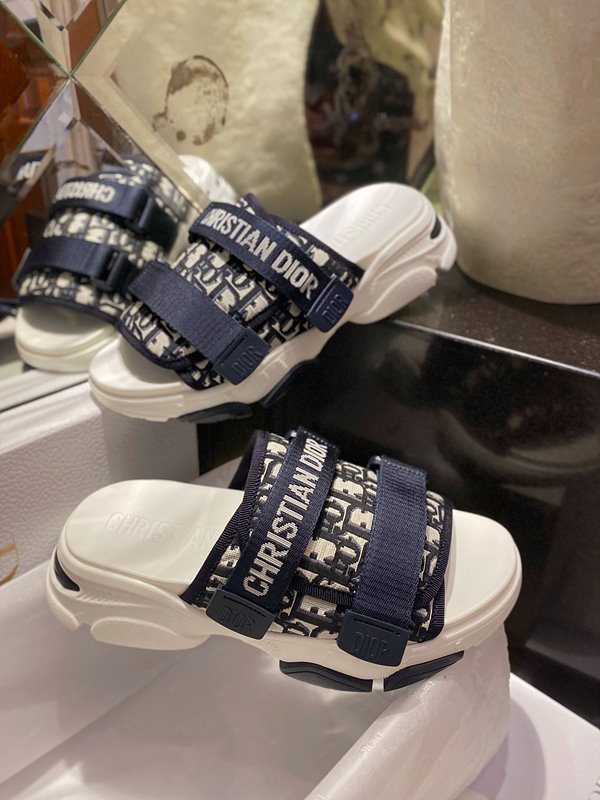 디올 D-WANDER 오블리크 딥블루 [매장가 133만원대]