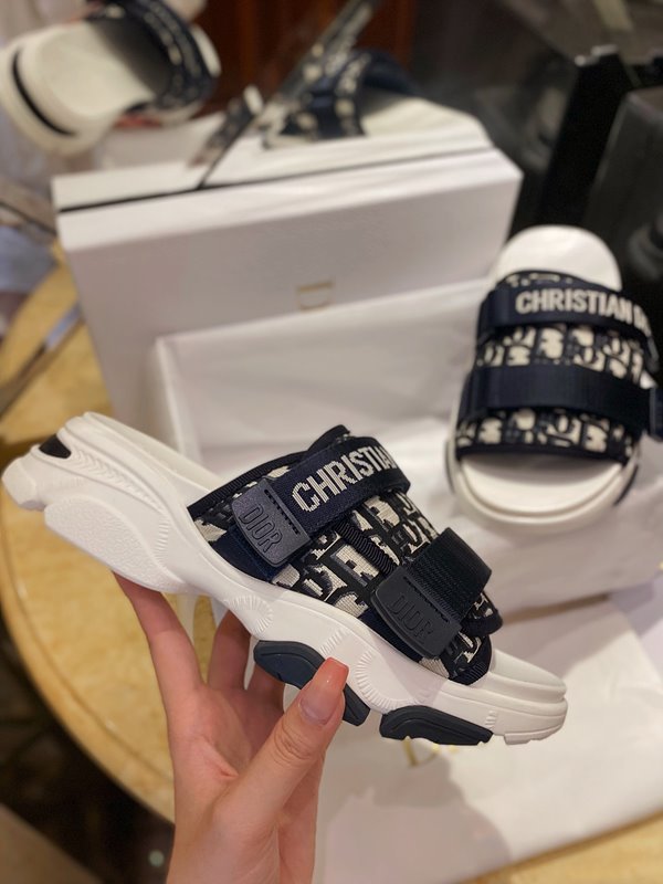 디올 D-WANDER 오블리크 딥블루 [매장가 133만원대]