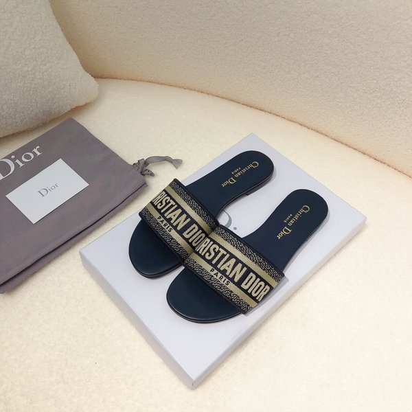 디올 DWAY 뮬 슬리퍼 [매장가110만원대]