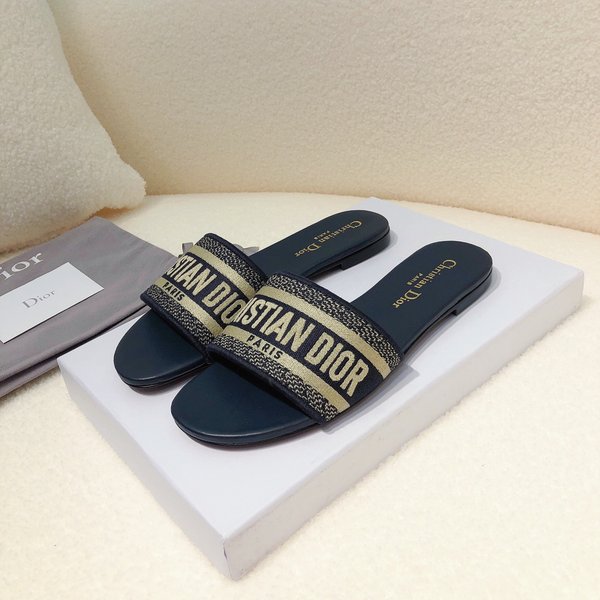 디올 DWAY 뮬 슬리퍼 [매장가110만원대]