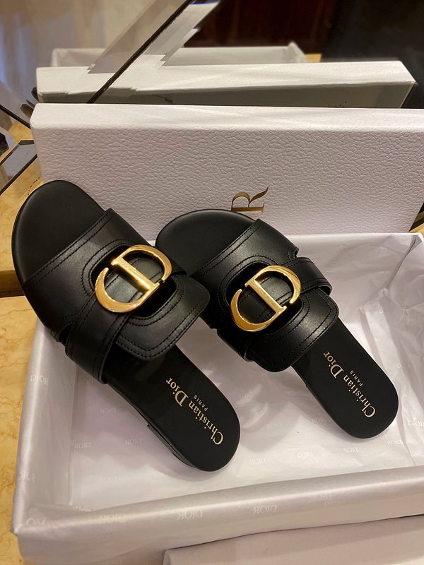 디올 30 Montaigne 뮬 [매장가 100만원대]