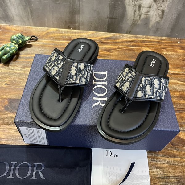 Dior 디올 클래식 에버그린 샌들 슬리퍼 / 오블리크 [매장가135만원대]