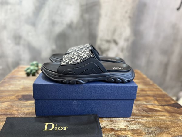 타운 샌들 / 블랙 러버 베이지 블랙 디올 오블리크 자카드 [매장가120만원대]