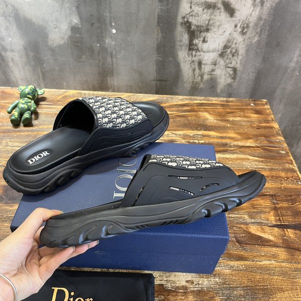 타운 샌들 / 블랙 러버 베이지 블랙 디올 오블리크 자카드 [매장가120만원대]