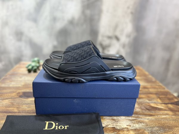 타운 샌들 / 블랙 러버 블랙 [매장가120만원대]