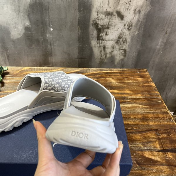 타운 샌들 / 그레이 러버 베이지 [매장가120만원대]