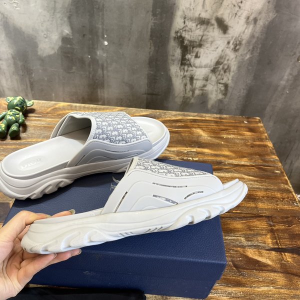 타운 샌들 / 그레이 러버 베이지 [매장가120만원대]