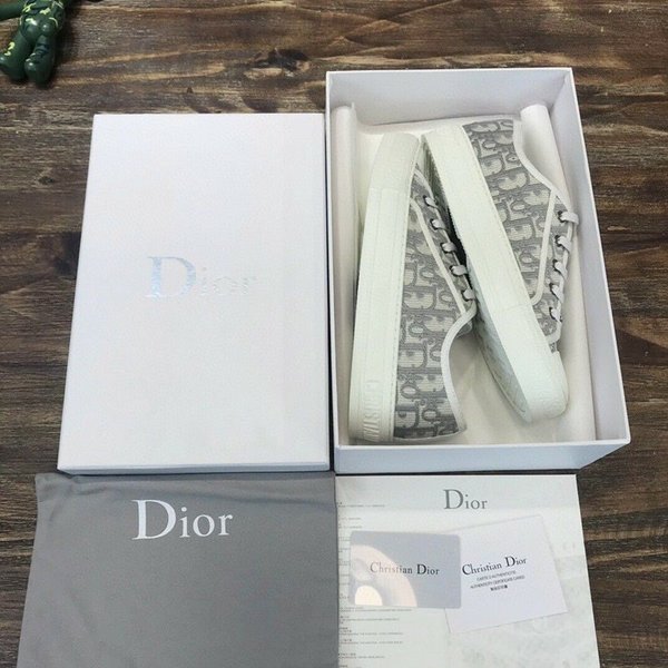 디올 WALK'N'DIOR 플랫폼 스니커즈 스톤 그레이 자수 코튼 [매장가 150만원대]