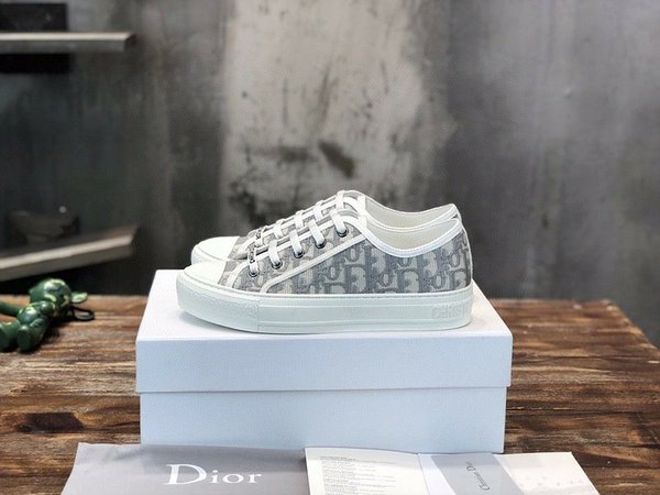 디올 WALK'N'DIOR 플랫폼 스니커즈 스톤 그레이 자수 코튼 [매장가 150만원대]
