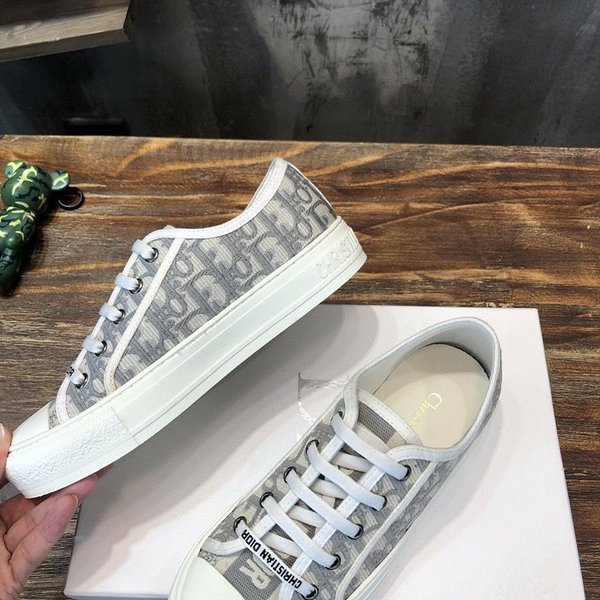 디올 WALK'N'DIOR 플랫폼 스니커즈 스톤 그레이 자수 코튼 [매장가 150만원대]