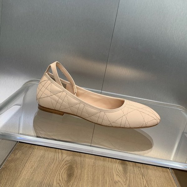 디올 까나쥬 발레리나 슈즈 [매장가 330만원대]