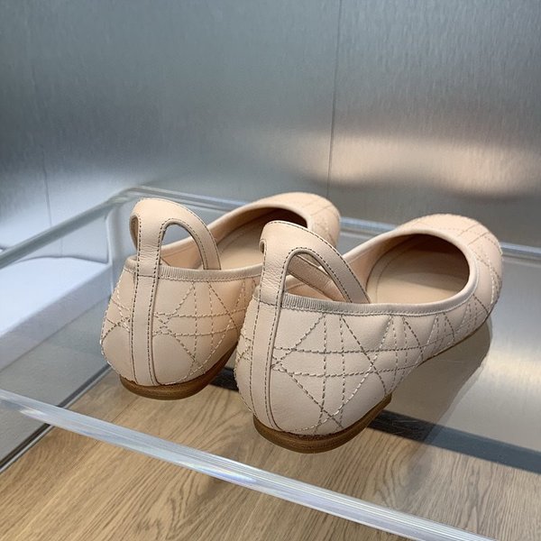 디올 까나쥬 발레리나 슈즈 [매장가 330만원대]