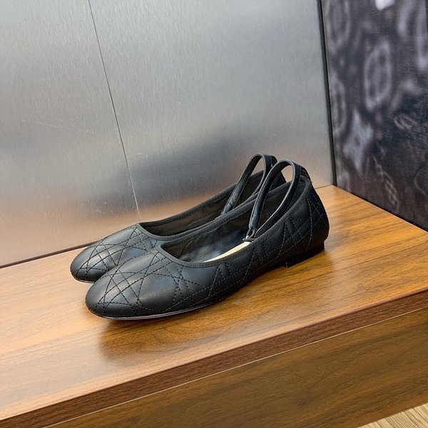 디올 까나쥬 발레리나 슈즈 [매장가 330만원대]