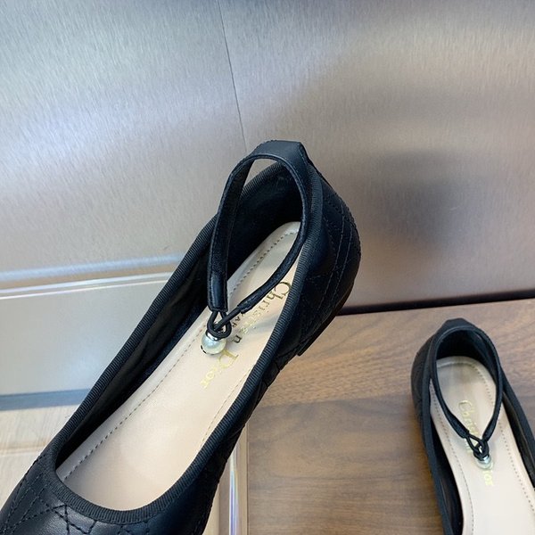 디올 까나쥬 발레리나 슈즈 [매장가 330만원대]